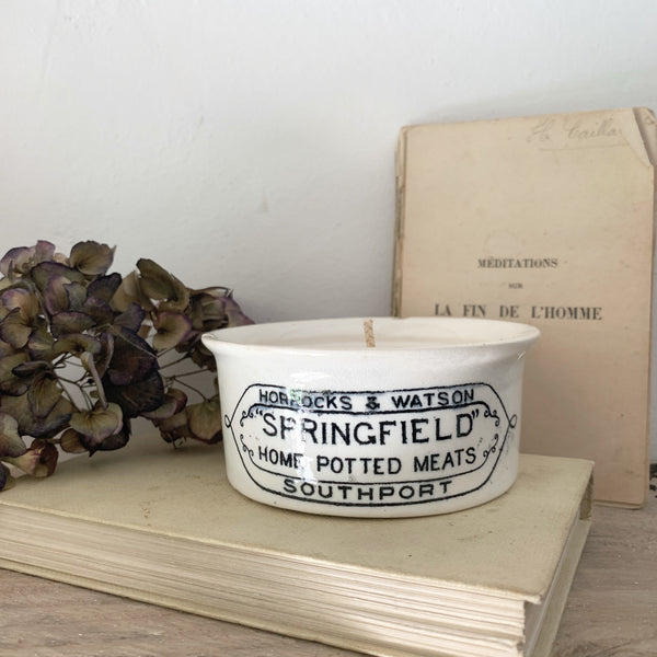 Springfield Vintage Candle in Black Tea & Jasmine