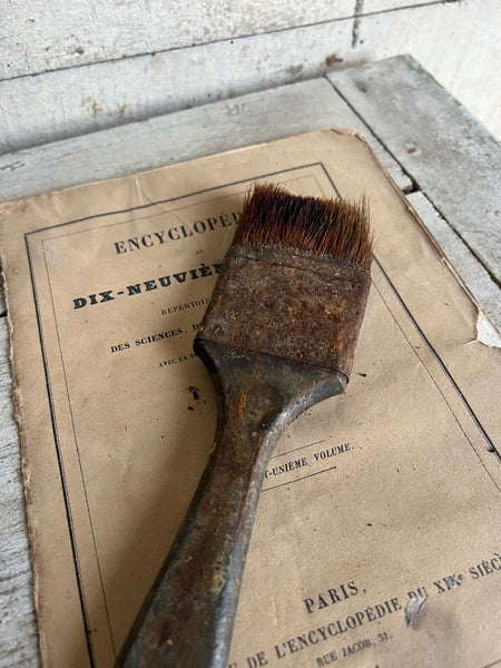 French Vintage Brush