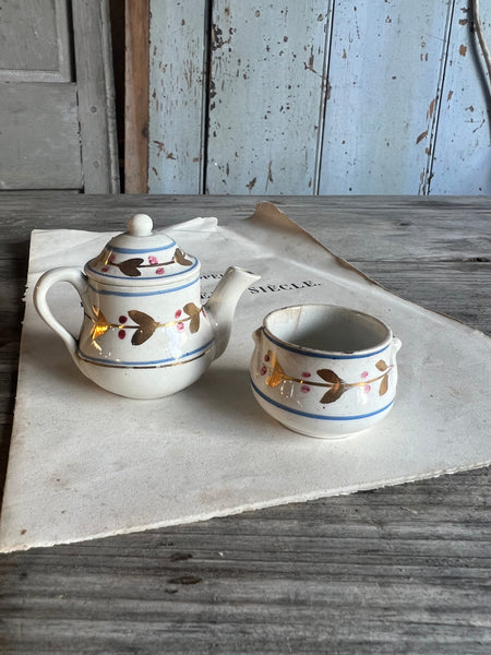 Vintage Tea-set Pieces