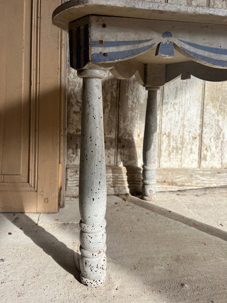 Decorative Antique Table