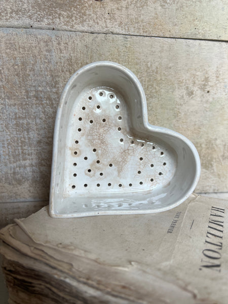 Creil Et Montereau Crazed Antique Heart Faiselle