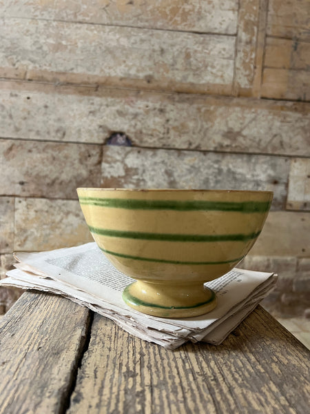 Antique Provençal Cafe au Lait Bowl