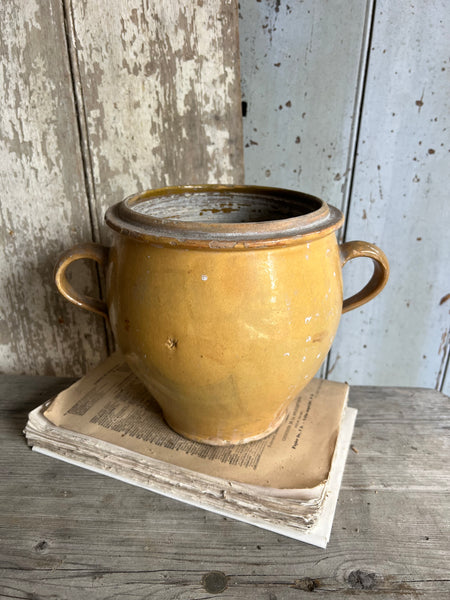 Rustic Yellow Handled Vintage French Pot
