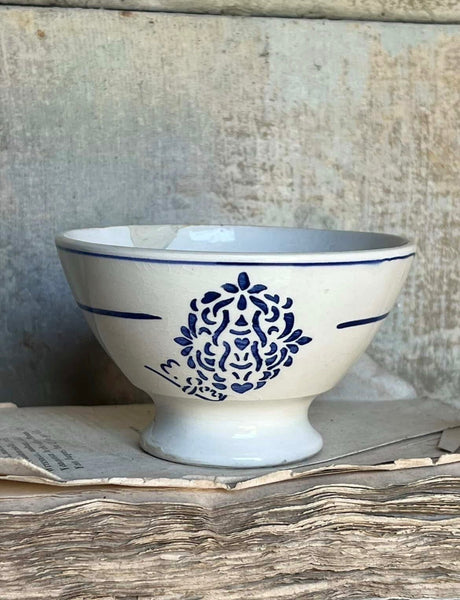 Blue Detail Cafe au Lait bowl