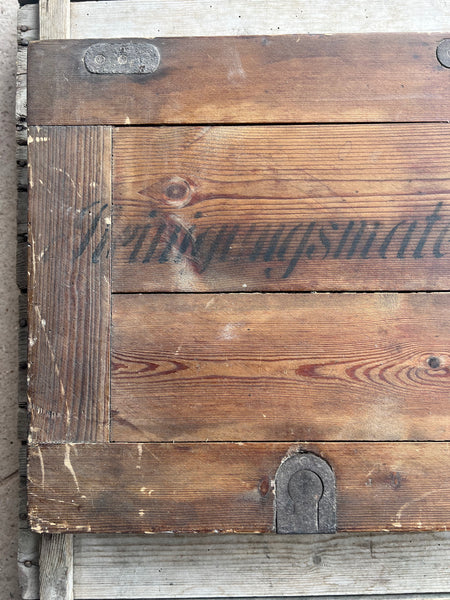 Beautiful Vintage Box