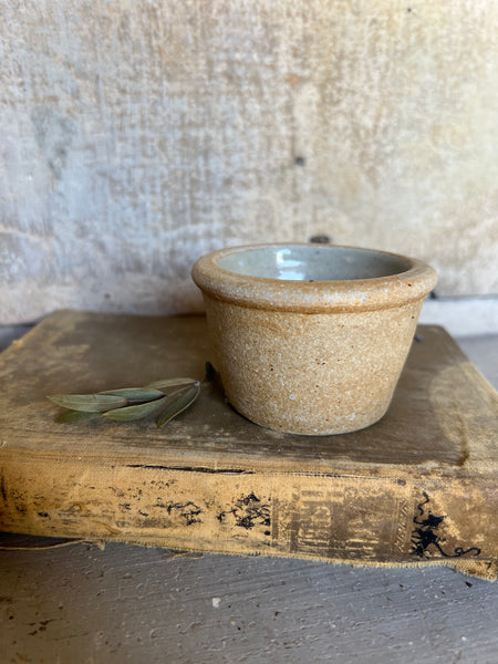 Sweet Stoneware Pinch Pot