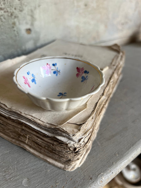 Sweet Mini Fluted Bowl