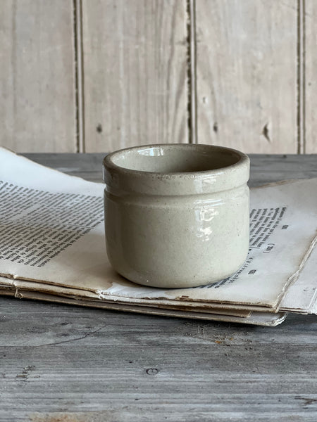 French Sweet Stoneware Yoghurt Pot
