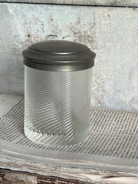 Beautiful Initialled D Cosmetics Pot