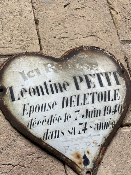 Vintage French Rustic Memorial Heart