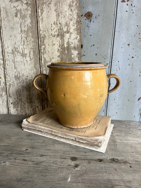 Rustic Yellow Handled Vintage French Pot