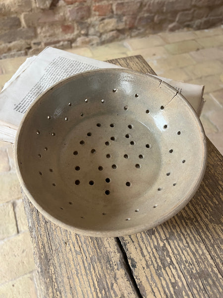 Medium Gorgeous Stoneware Strainer