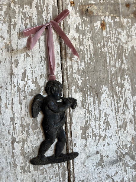 Sweet Vintage Cherub