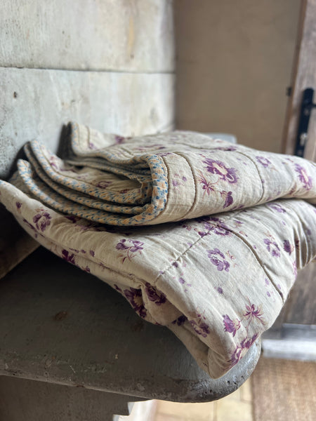 Beautiful Vintage French Quilt