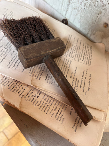 Sweet Vintage French Brush