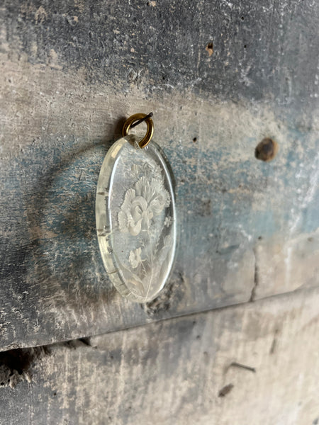 Sweet Vintage Floral Pendent