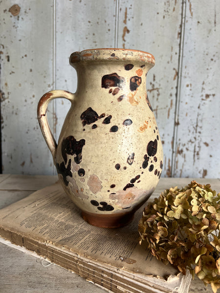 Stunning marbled Pot