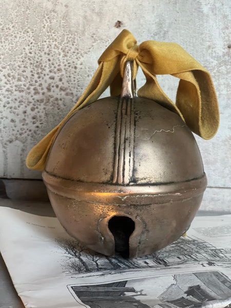 Large Antique 18th Century Joseph Dubois Au Puy Floral Bell