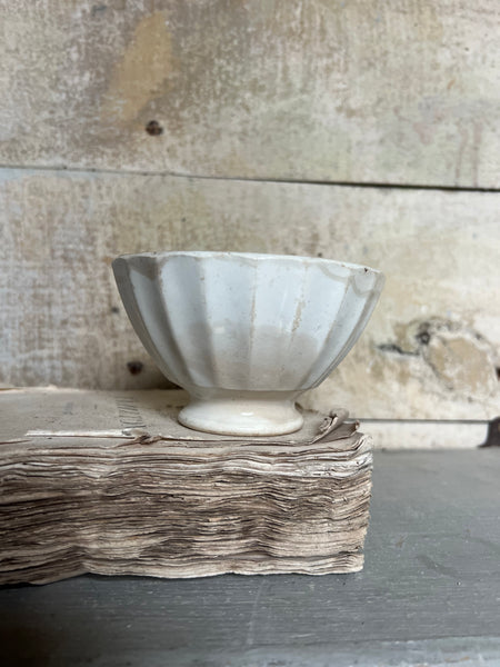 Small Vintage Cafe Au Lait