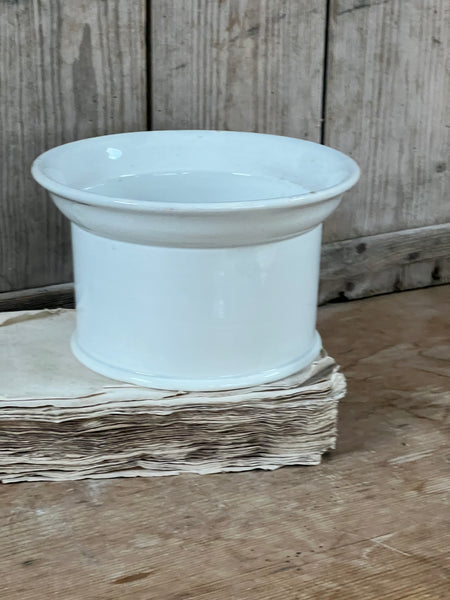 French Creil Et Montereau Pot