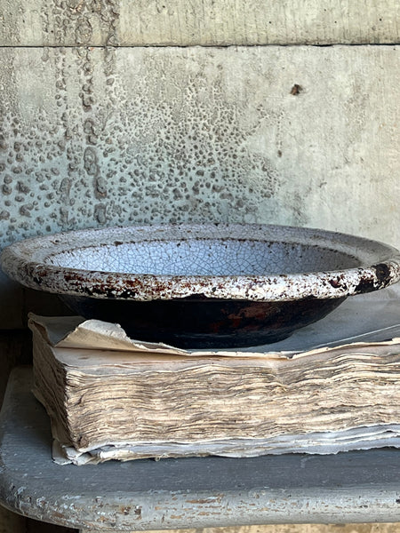 Antique Cul Noir Dish