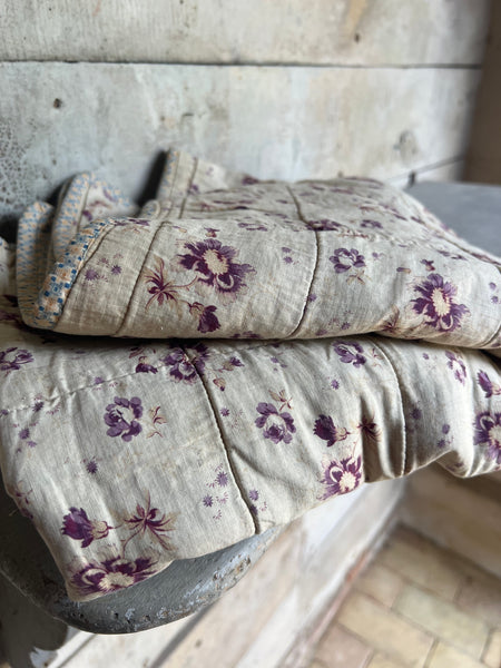 Beautiful Vintage French Quilt