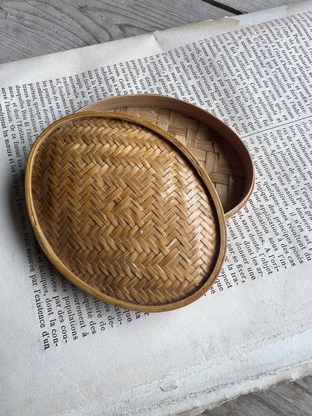 Sweet Vintage Wicker Trinket Box