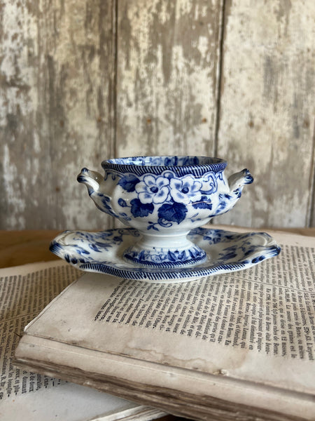 Stunning Small Vintage Sauce Dish