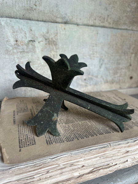 Gorgeous Vintage Metal Cross