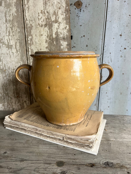 Rustic Yellow Handled Vintage French Pot