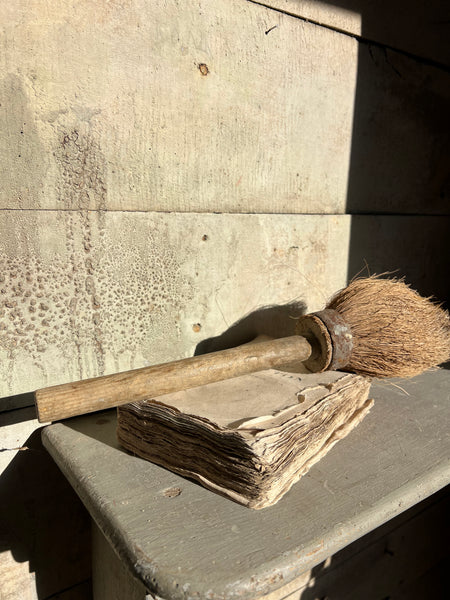 French Vintage Brush