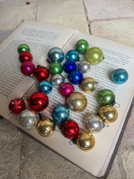 Vintage French Small Bauble