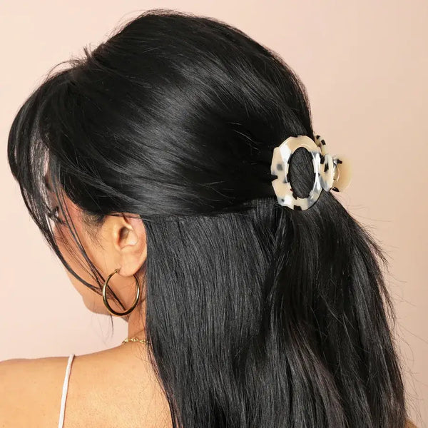 Lisa Angel Tortoiseshell Oval Hair Claw Clip