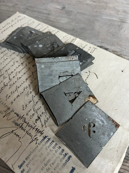 Vintage Alphabet Stencil Set (24 letters and &)