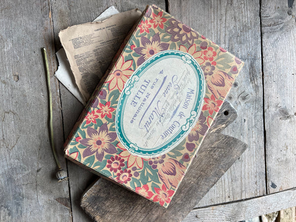Beautiful Vintage French Box