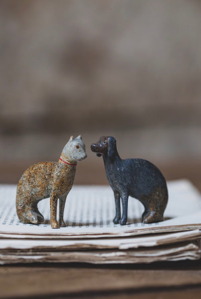 Sweet Vintage Wooden Cat & Dog