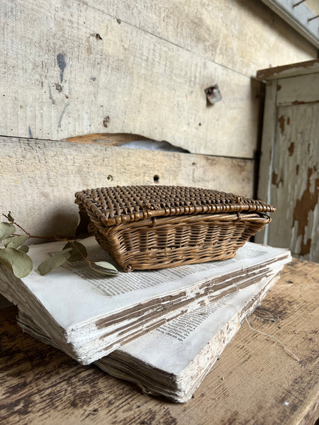 Small Lidded Vintage Basket