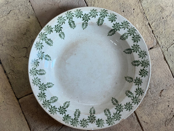 Creil et Montereau Vintage Spongewear Dish