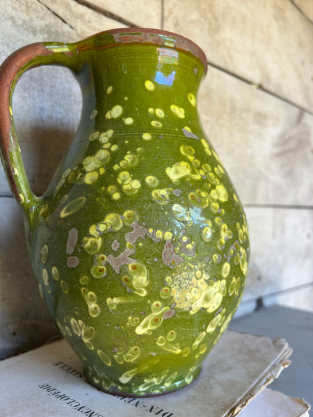 Beaytiful Italian Spruzzo Vessel