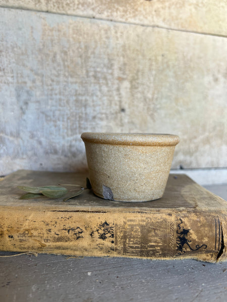 Sweet Stoneware Pinch Pot