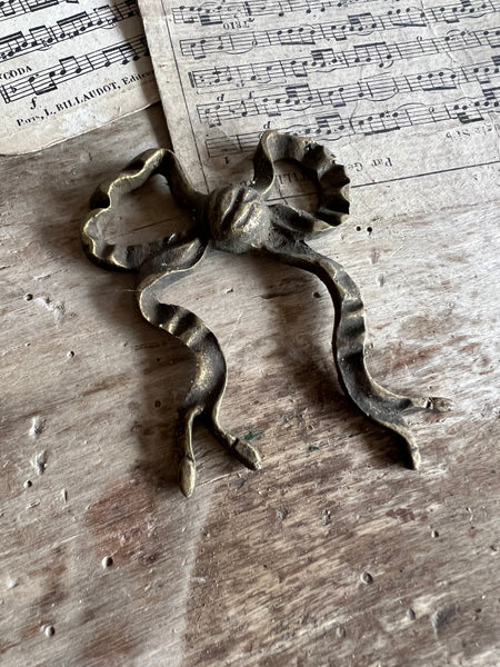 Sweet Vintage Brass Bow