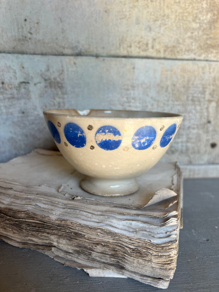 Blue Spot Rustic Cafe Au Lait