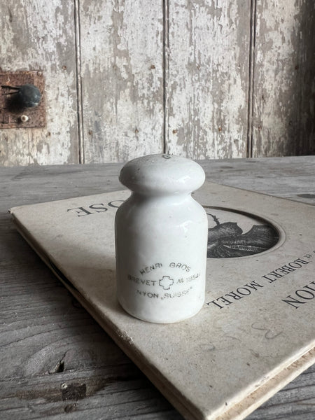 Sweet Antique 100g Weight