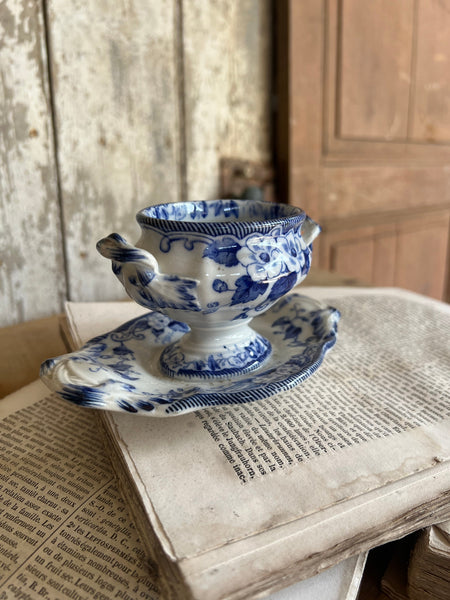Stunning Small Vintage Sauce Dish