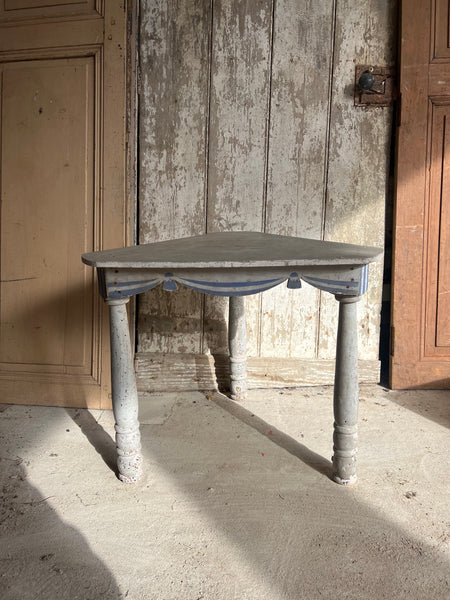 Decorative Antique Table
