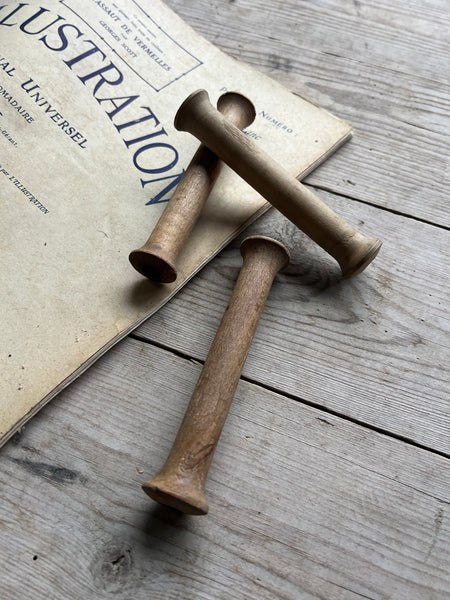 Small Vintage Bobbins