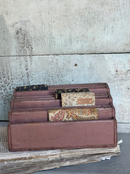 Sweet Vintage Letter Rack