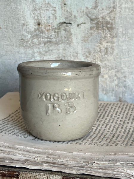 French Sweet Stoneware Yoghurt Pot