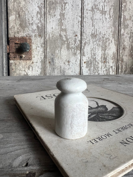 Sweet Antique 100g Weight