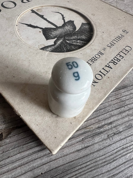 Sweet Antique 50g Weight